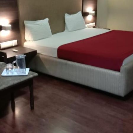 Hotel Jaya International Хайдарабад Экстерьер фото